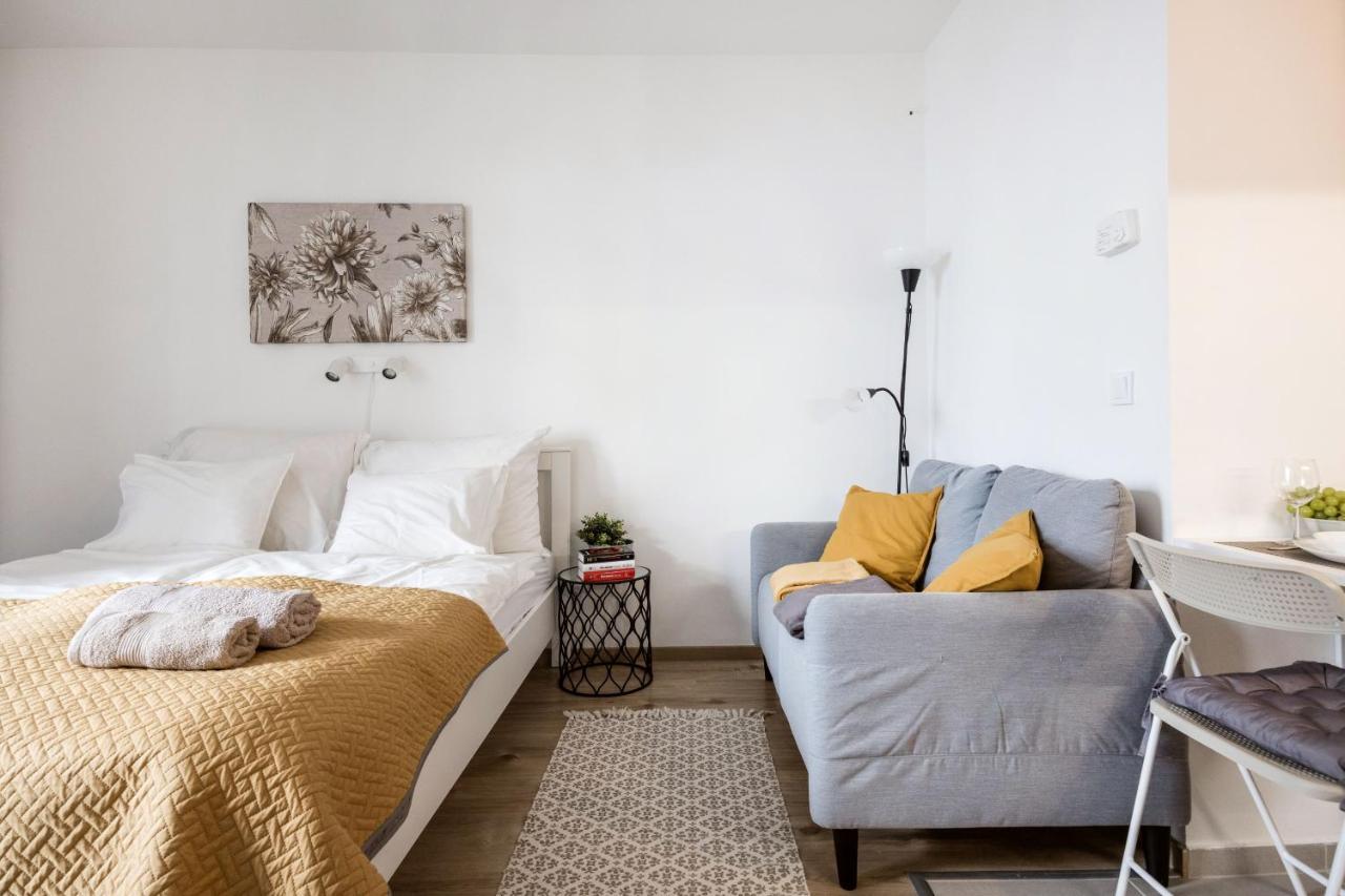 Апартаменты Stylish And Cozy Studio In The Heart Of The City Будапешт Экстерьер фото